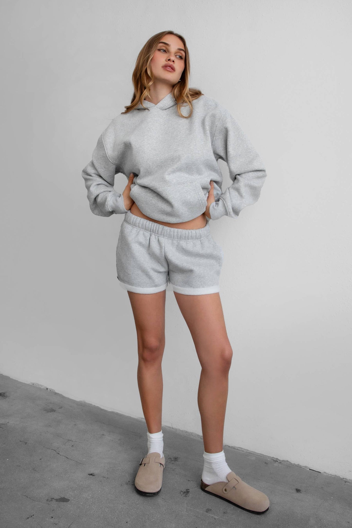 DAMI Cloud Fleece Classic Oversized Hoodie