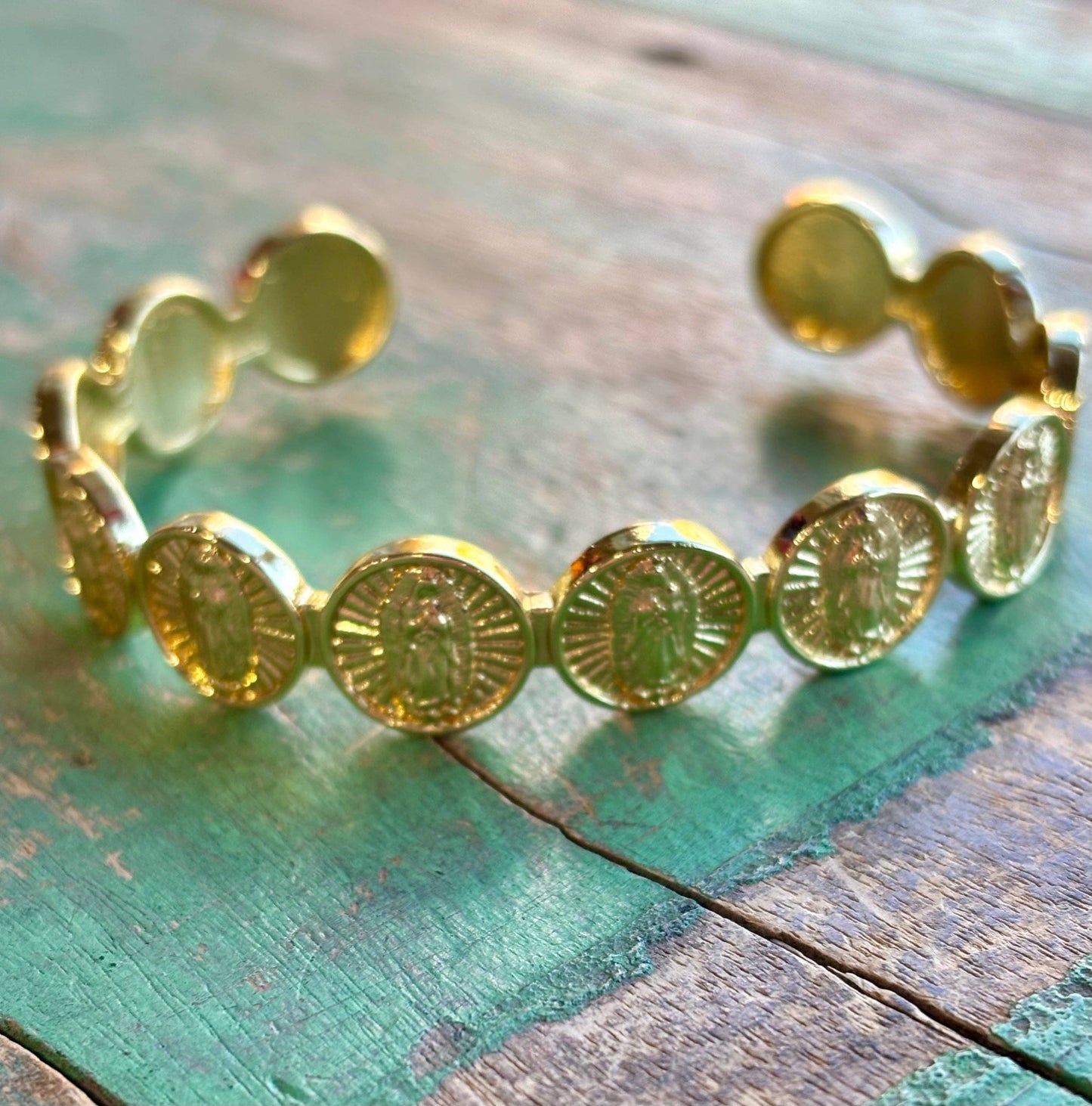 Gold Protection Cuff