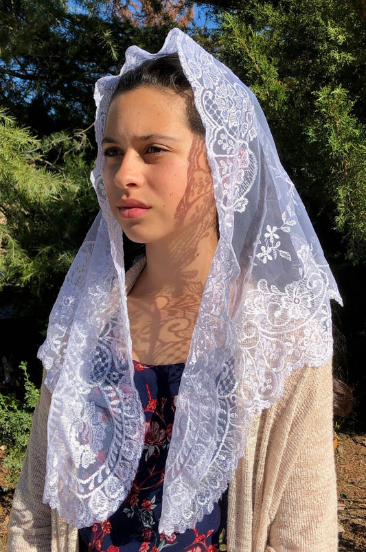 St. Catalina Thomas Veil  -WHITE   (48" x 23")