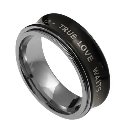 Spinner Black Ring "True Love Waits"
